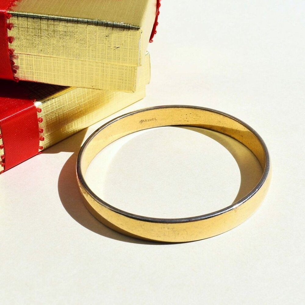 USED Vintage Monet Gold Plated Bangle – Size L – Timeless Designer Jewelry Find